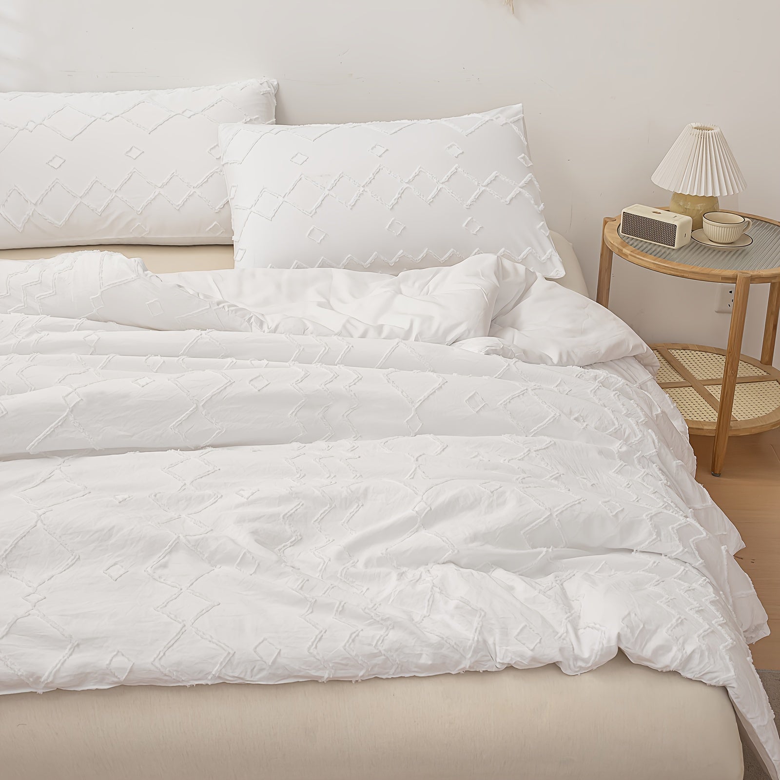 Serenité Élégante Designer Minimalist Duvet Cover Set