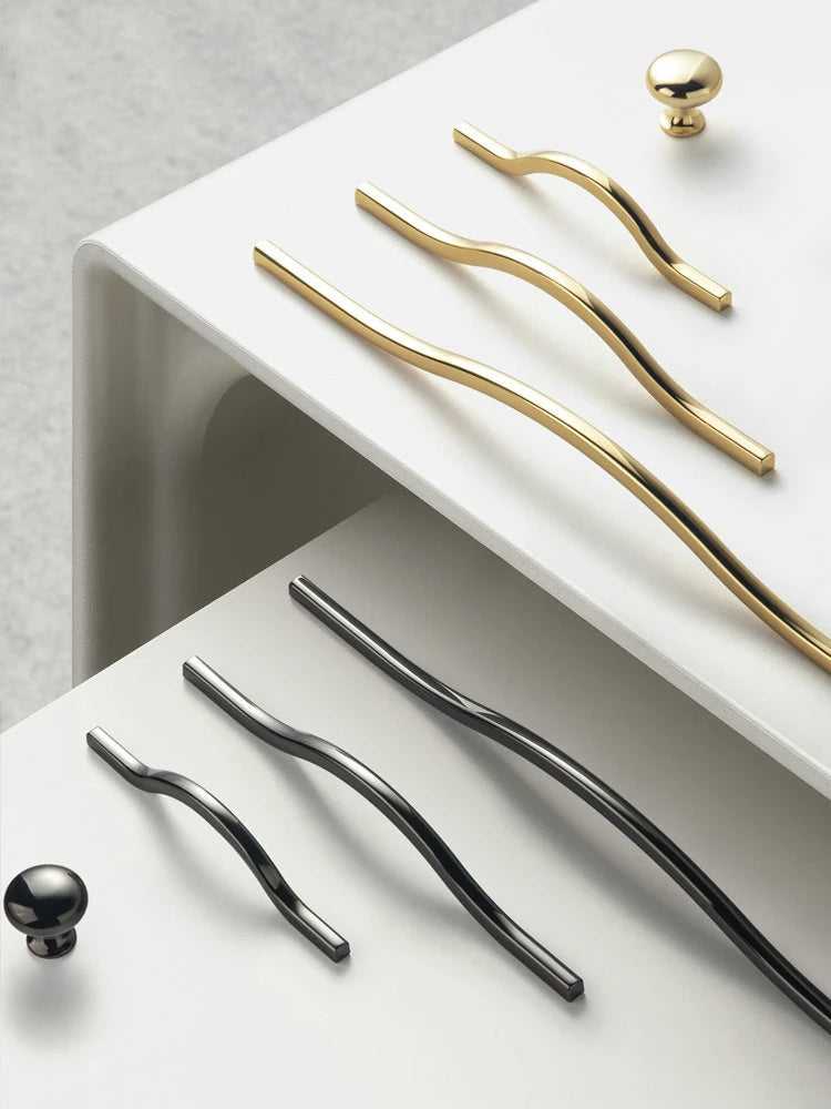 Obsidian Gold Luxe Cabinet Handle