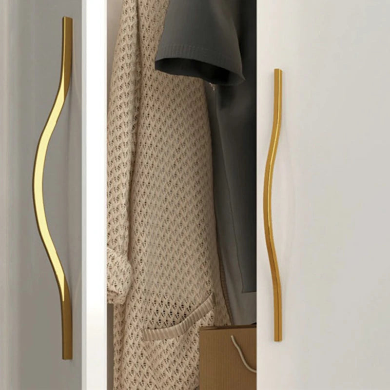 Obsidian Gold Luxe Cabinet Handle