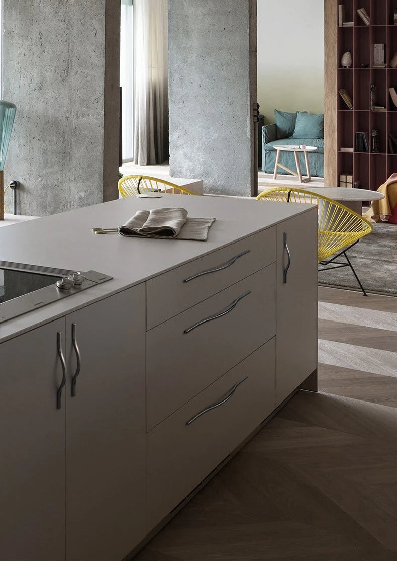 Obsidian Gold Luxe Cabinet Handle
