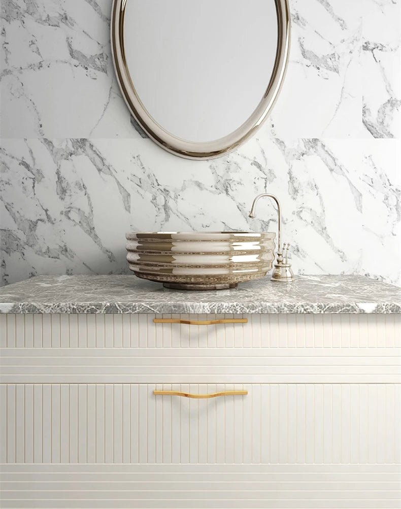 Obsidian Gold Luxe Cabinet Handle