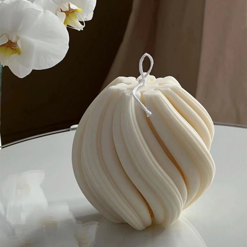 Nordic Luxe Geometric Swirl Candle