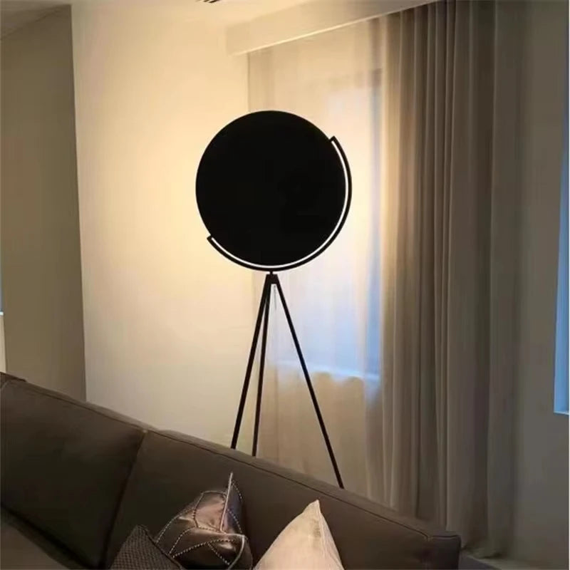 Vero Italian Tripod Lamp